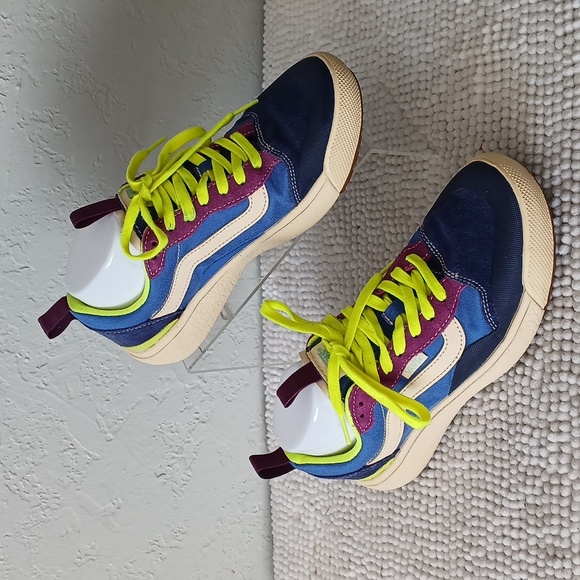 Vans Ultra Range Shoes - Picture 3 of 16